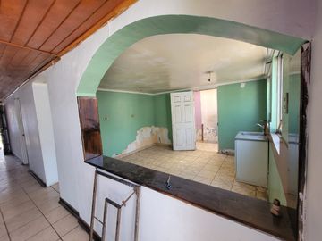 SE VENDE CASA PARADERO 19 DE SANTA ROSA, COMUNA LA GRANJA.