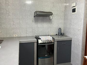 Vendo amplio departamento cerca universidad UTP $ 135,000 negociable