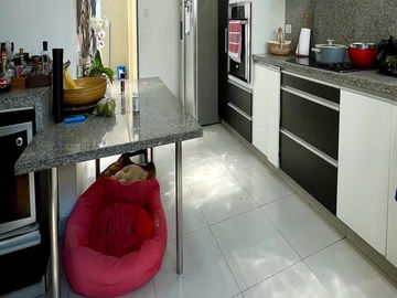 VENDO LINDA Y EXCLUSIVA CASA EN LA ENCANTADA DE VILLA - CONDOMINIO - 4 DORMITORIOS - TERRAZA - JARDÍN - 2 COCHERAS