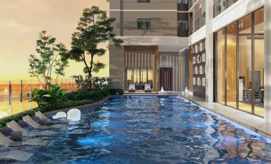 FOR SALE STUDIO Condo Unit with Balcony along Roxas Blvd near US Embassy.  RARE UNIT OVERLOOKING MANILA CITY SKYLINE