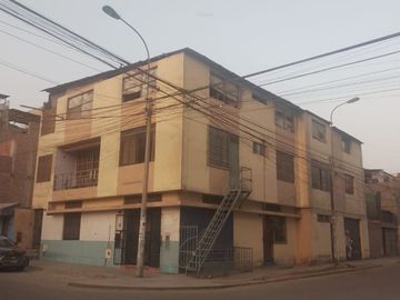 VENTA DE CASA COMO TERRENO EN EXCELENTE ZONA DE SJM