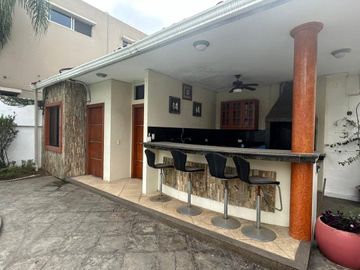 🏡 Venta de Casa en Urbanización Palmar del Río – Vía a Samborondón, Km 3.5