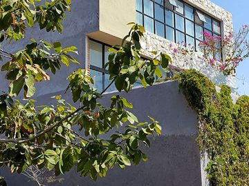 250.69 m² de terreno | 357 m² de construcción | 3 recámaras | 3.5 baños | Vista espectacular