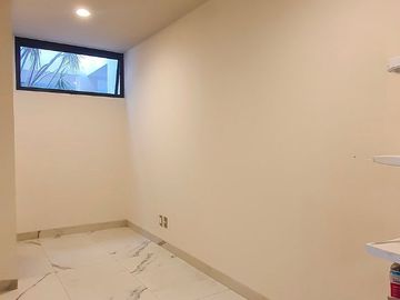 250.69 m² de terreno | 357 m² de construcción | 3 recámaras | 3.5 baños | Vista espectacular