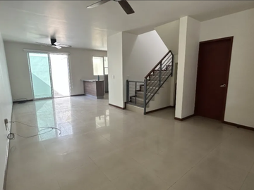 Vendo Casa en Fraccionamiento Viveros del Vallé Zapopan Jalisco