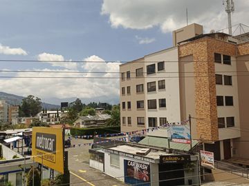 Departamento venta San Luis Shoping Valle De Los Chillos