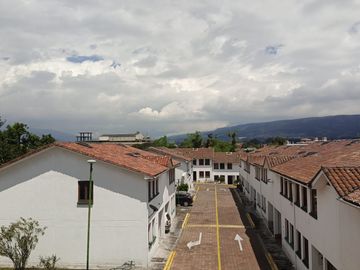 Departamento venta San Luis Shoping Valle De Los Chillos