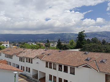 Departamento venta San Luis Shoping Valle De Los Chillos