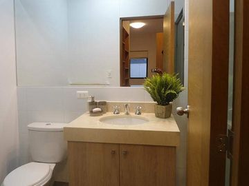 Moderno departamento Equipado + Cochera en Zona Privilegiada 🏡✨de Av. Brasil