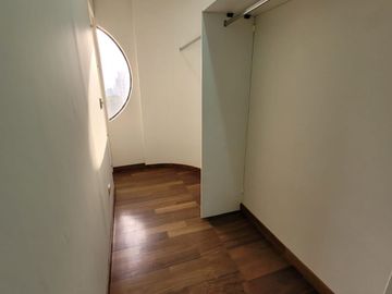 EXCELENTE DEPARTAMENTO DE 2 DORMITORIOS EN BARRANCO –  EDIFICIO SCORPIO –