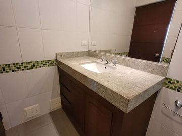 EXCELENTE DEPARTAMENTO DE 2 DORMITORIOS EN BARRANCO –  EDIFICIO SCORPIO –