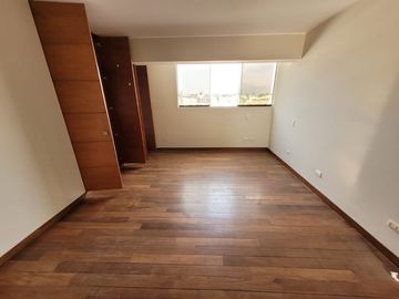 EXCELENTE DEPARTAMENTO DE 2 DORMITORIOS EN BARRANCO –  EDIFICIO SCORPIO –