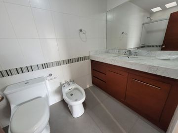 EXCELENTE DEPARTAMENTO DE 2 DORMITORIOS EN BARRANCO –  EDIFICIO SCORPIO –