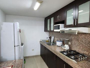 ¡Alquilo Departamento Totalmente Amoblado Planta Baja Con Terraza Privada!
