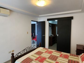 ¡Alquilo Departamento Totalmente Amoblado Planta Baja Con Terraza Privada!
