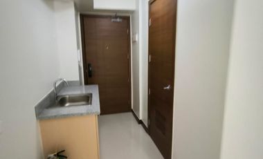 For Rent Condo in Pasay Near De La Salle University and Arellano Law School