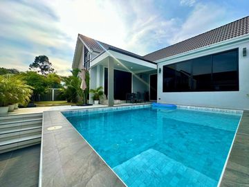 🏠 House for Sale – Pattaya | Scandinavian Style Pool Villa