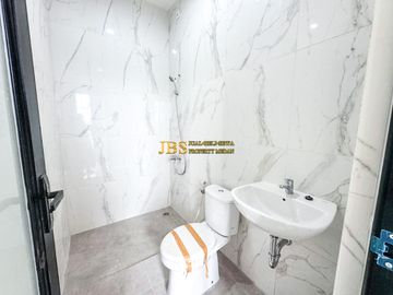 Jual Villa Siap Huni di Komplek Katamso Palace Jl. Perbatasan Medan