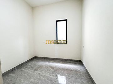 Jual Villa Siap Huni di Komplek Katamso Palace Jl. Perbatasan Medan