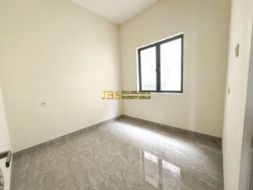 Jual Villa Siap Huni di Komplek Katamso Palace Jl. Perbatasan Medan