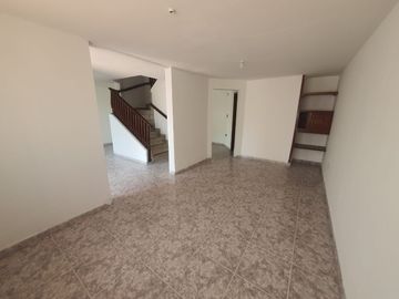 ARRIENDO