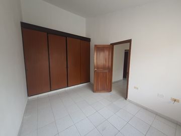 ARRIENDO