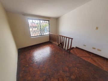 ARRIENDO