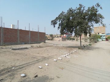 Terreno Urbano Esquina Frente A Parque En Puente Piedra Calle Los Jazmines Gran Oportunidad