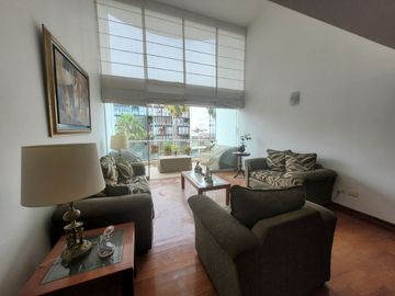VENDO DEPARTAMENTO EN MIRAFLORES –  URBANIZACIÓN LA AURORA – AV. VILLARAN