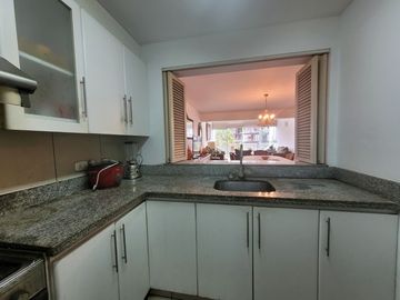 VENDO DEPARTAMENTO EN MIRAFLORES –  URBANIZACIÓN LA AURORA – AV. VILLARAN