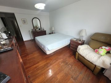 VENDO DEPARTAMENTO EN MIRAFLORES –  URBANIZACIÓN LA AURORA – AV. VILLARAN
