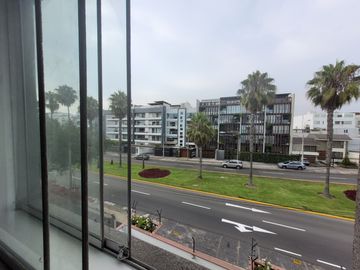 VENDO DEPARTAMENTO EN MIRAFLORES –  URBANIZACIÓN LA AURORA – AV. VILLARAN