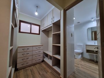 Oportunidad de linda Casa en Pasaje Cerrado en Avda Principal de Talagante, Bernardo O'Higgins 695, comuna de Talagante..