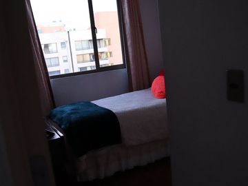 METRO SANTA ANA VENDO DEPTO 2 DORM 2 BAÑOS