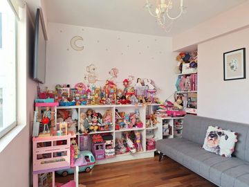 ¡VENTA DEPARTAMENTO FRENTE PARQUE LÍMITE CON CHACARILLA!
