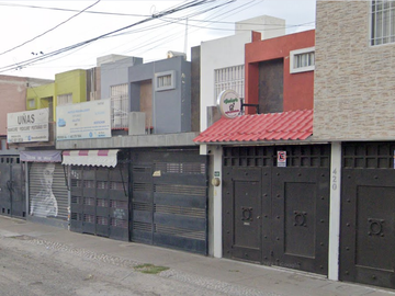 BONITA CASA EN VENTA DE RECUPERACION BANCARIA UBICADO EN C. MACISO TIBESTI 422