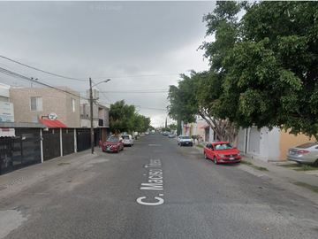 BONITA CASA EN VENTA DE RECUPERACION BANCARIA UBICADO EN C. MACISO TIBESTI 422