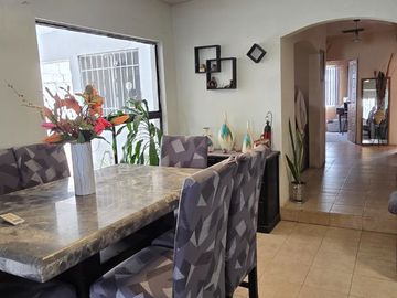 🏡 Casa en Venta - Valle Dorado