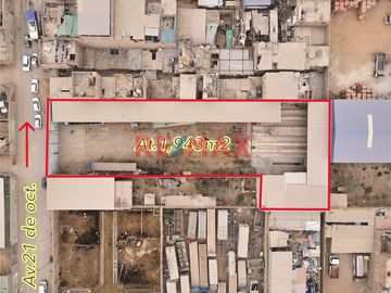 Venta De Local Comercial-A Una Cuadra Del Mercado La Hermelinda At.1943M2