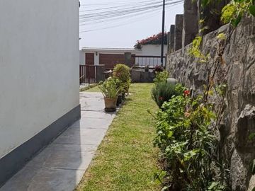 VENTA DE CASA EN URB. EL CUADRO, CHACLACAYO