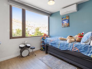 Casa en venta 5D Y 4D Piscina y quincho en Chamisero Chicureo