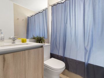 Casa en venta 5D Y 4D Piscina y quincho en Chamisero Chicureo