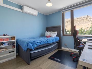 Casa en venta 5D Y 4D Piscina y quincho en Chamisero Chicureo