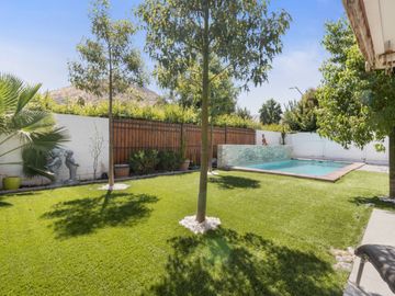 Casa en venta 5D Y 4D Piscina y quincho en Chamisero Chicureo