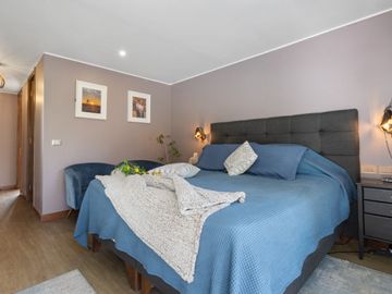 Casa en venta 5D Y 4D Piscina y quincho en Chamisero Chicureo