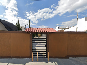 CASA EN VENTA EN EXCELENTE UBICACIÓN EN HIDALGO !!!