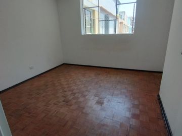 OPORTUNIDAD MUY CENTRICO CERCA A TODO