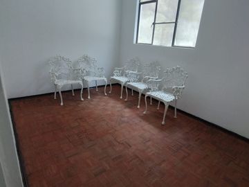 OPORTUNIDAD MUY CENTRICO CERCA A TODO