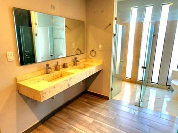 VENTA DE CASA EN FRACCIONAMIENTO LINDA VISTA, 3 MARÍAS