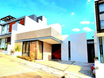 VENTA DE CASA EN FRACCIONAMIENTO LINDA VISTA, 3 MARÍAS